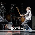 red hot chili peppers at prudential center-12