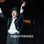 the-hives-at-madison-square-garden-11