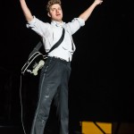 the-hives-at-madison-square-garden-37