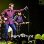 huey-lewis-at-irving-plaza-10
