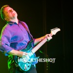 huey-lewis-at-irving-plaza-11