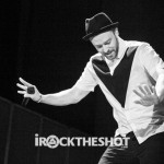 justin-timberlake-and-jay-z-at-yankees-stadium-26