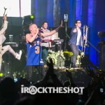 macklemore-and-ryan-lewis-at-the-theater-at-madison-square-garden-17