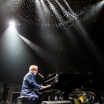 elton-john-at-madison-square-garden-papeo-11