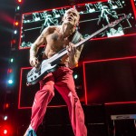 red-hot-chili-peppers-at-barclays-7